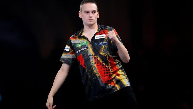 Dart-WM: Pietreczko zieht als erster Deutscher in 3. Runde ein Er hat’s gepackt: Ricardo Pietreczko bleibt über Weihnachten in London.