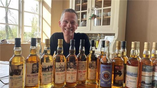 Er ist ein Experte in Sachen Whisky. Der Nordenhamer Martin Diekmann besucht seit 1997 immer wieder die schottischen Brennereien und verschickt seine Abfüllungen in die ganze Welt.