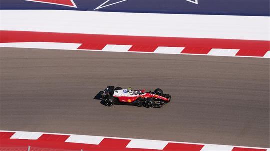 Er mag den Kurs: Lewis Hamilton setzte die Bestzeit im letzten Freien Training.  