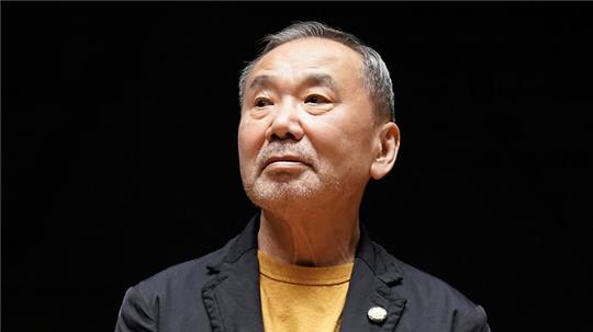 Er sammelt T-Shirts und begeistert sich für Baseball: Haruki Murakami wird 75.