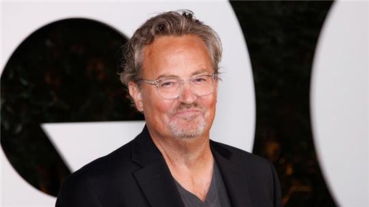 Er spielte Chandler Bing in der Serie „Friends“. US-Schauspieler Matthew Perry wurde am Wochenende in Los Angeles beigesetzt.