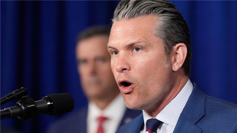 Er teilte den Post des zuständigen Regionalkommandos des US-Militärs über den erneuten Angriff auf X - US-Verteidigungsminister Pete Hegseth. (Archivbild)