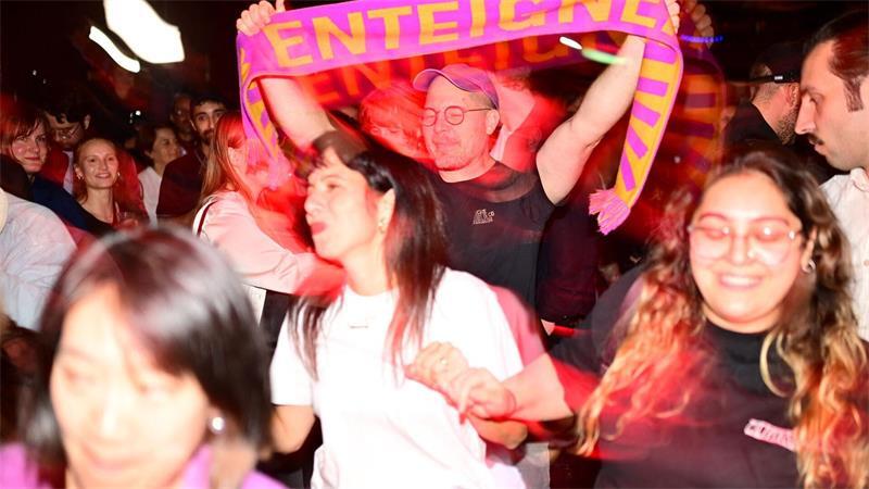 Warum Rot-Grün-Rot in Berlin kein Selbstläufer wird Eralps Wahlkampf drehte sich vor allem um die Mieten in Berlin. Sie hat schon angekündigt: Sie will auch in Sondierungsgesprächen auf Enteignungen großer Wohnungskonzerne bestehen.