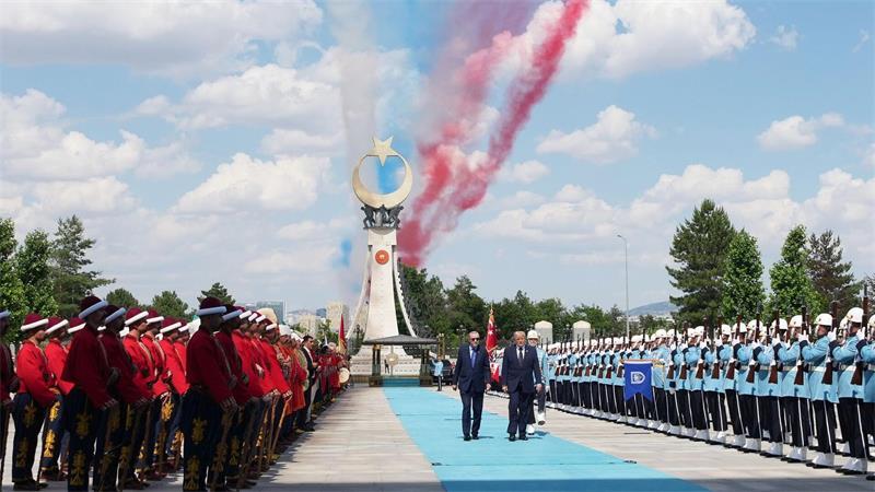 Erdogan bereitet Trump einen pompösen Empfang.