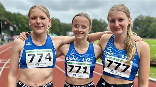Erfolgreiche Athletinnen aus Stade (von links): Greta Pauli, Anna Lemke und Finja Wiebusch.