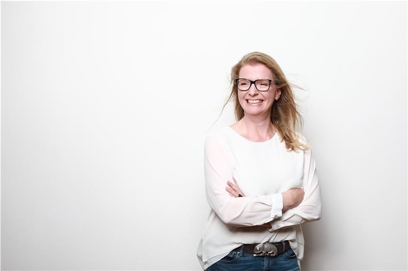 „Wir sind egoistische Arschlöcher und extrem soziale, liebevolle Wesen“ Erfolgreiche Autorin, Coach und zertifizierte Beraterin: Anja Niekerken aus Neu Wulmstorf.