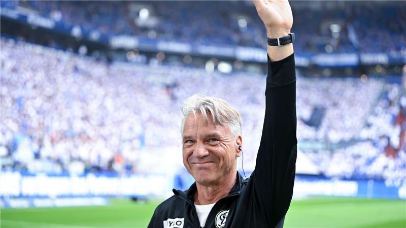 Erfolgstrainer in Elversberg: Horst Steffen.