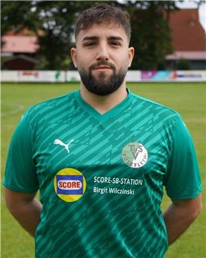 Von der Reith bis Danaci: So richtig und daneben lagen die Bundesliga-Orakel Erhan Danaci (30), Kapitän des TuSV Bützfleth und Galatasary- und HSV-Fan (Tipp: Platz 13). Er verfolgt die Bundesliga im Live-TV.