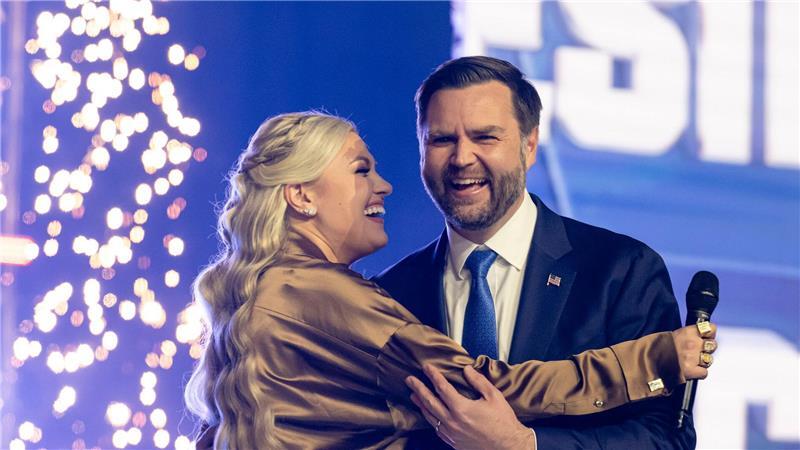 Erika Kirk ist die Witwe des erschossenen Gründers der konservativen Jugendorganisation Turning Point. 