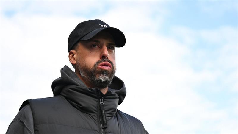 Hannover 96 weiter in Not: Braunschweig siegt im Derby Erlebte sein erstes Niedersachsen-Derby: Hannovers Trainer Sandro Wagner.