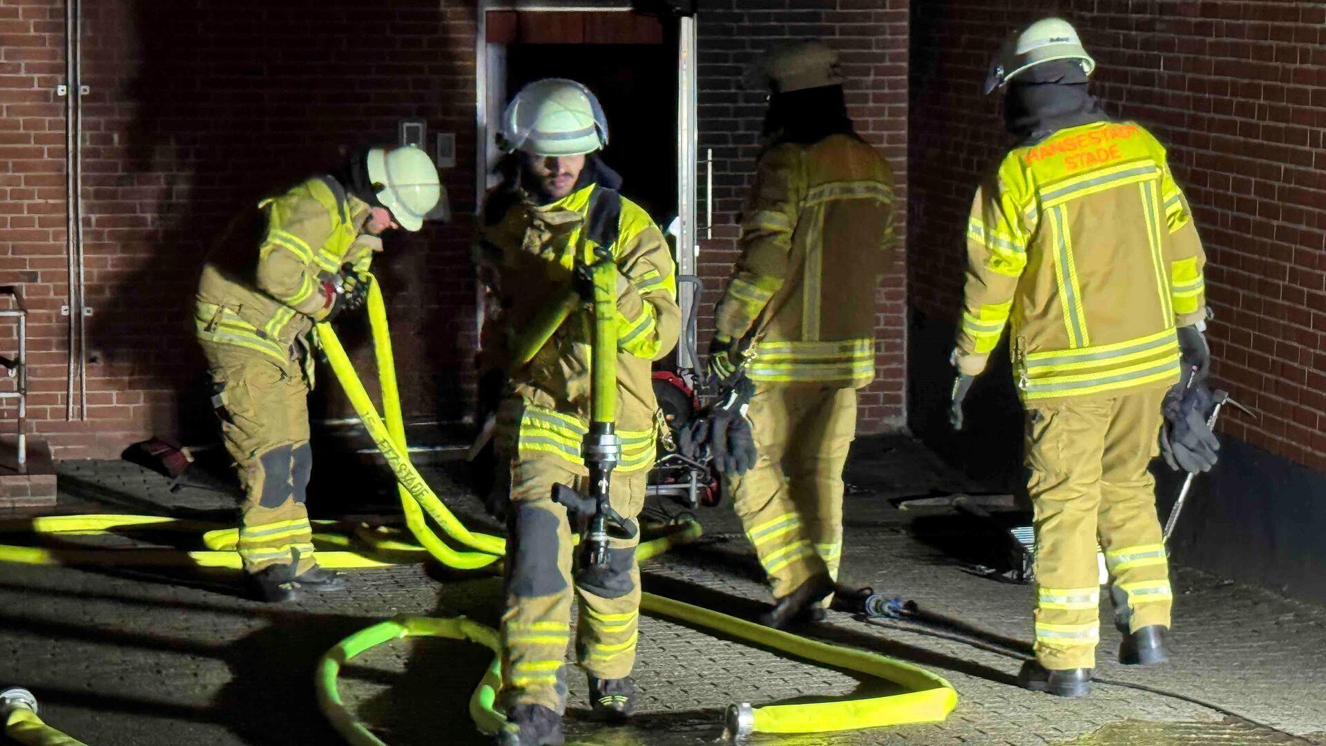 Stader Spielhalle in der Stader Altstadt brennt: War es wieder Brandstiftung?