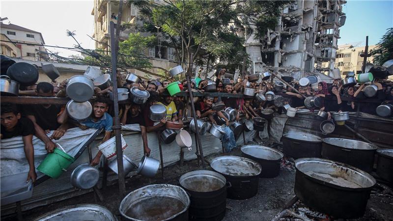 Erneut sollen zahlreiche Menschen beim Warten auf Hilfsgütern getötet worden sein.   
