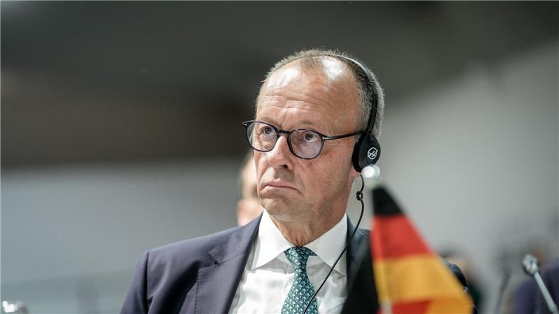 Ernster Blick im Plenum: Merz bei der COP30 in Belém.