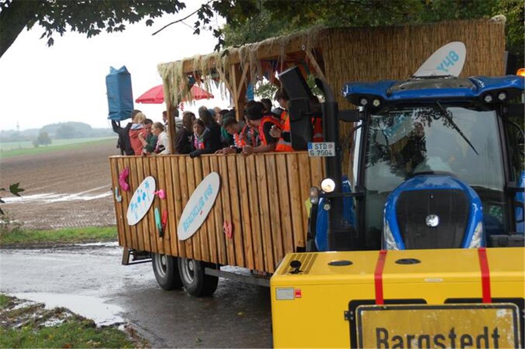 Erntefest der Dorfjugend in Sauensiek.