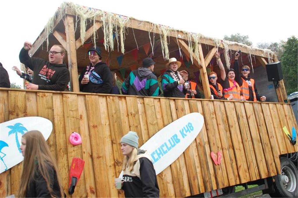 Erntefest der Dorfjugend in Sauensiek.