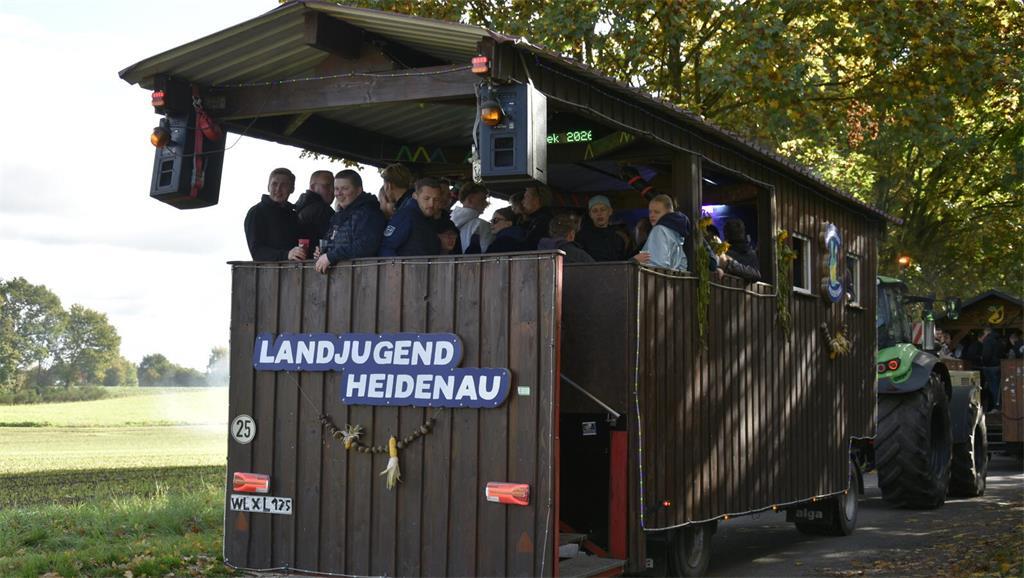 Ernteumzug in Sauensiek.