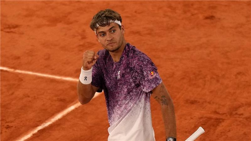 Zverev kurz vor Titel-Krönung - Finalgegner kampflos weiter Erreichte auf kuriose Weise das Finale der French Open: Flavio Cobolli.