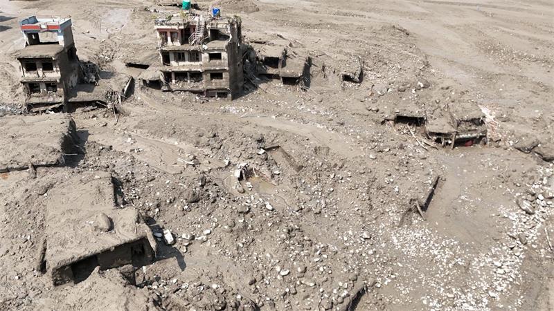 Erschreckendes Ausmaß der Zerstörung nach massiver Sturzflut in Nepal