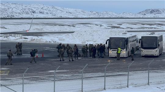 Erst am Freitag angekommen: Die Bundeswehr zieht ihr Erkundungsteam aus Grönland wieder ab.