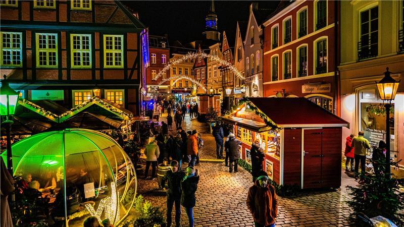 Erst besinnlich, plötzlich dringlich: Die Suche nach Toiletten auf Weihnachtsmärkten kann knifflig sein, besonders für Schwerbehinderte (Symbolbild).