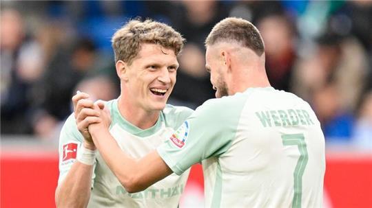 Erst drei Tore in Hoffenheim, jetzt im Nationalkader: Werders Jens Stage hat im Moment allen Grund zum Feiern.