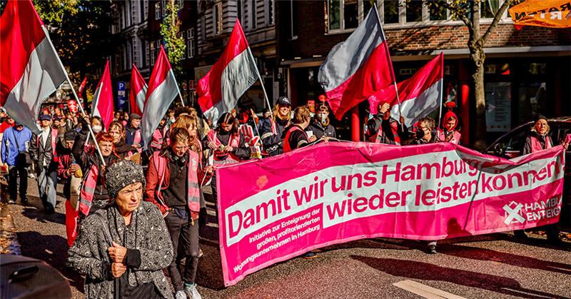 Erst vor wenigen Wochen wurde in Hamburg für einen Mieten- und Energiepreisdeckel demonstriert. Foto: Axel Heimken/dpa