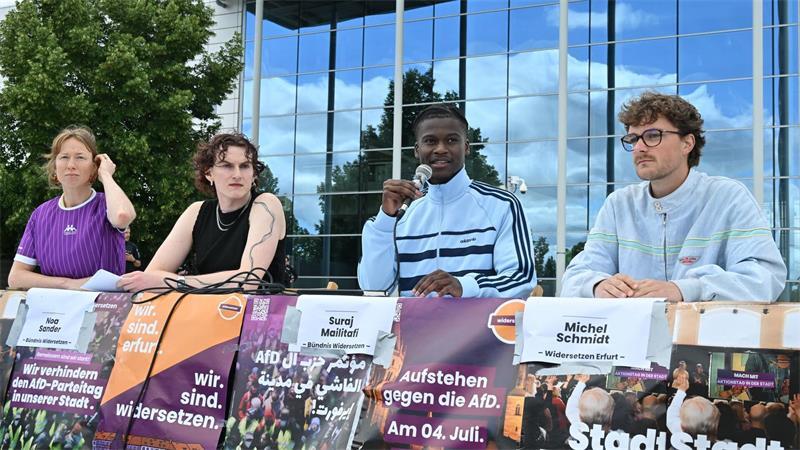 Appell gegen Gewalt: Massenprotest begleitet AfD-Parteitag Erste Proteste gegen den AfD-Bundesparteitag.