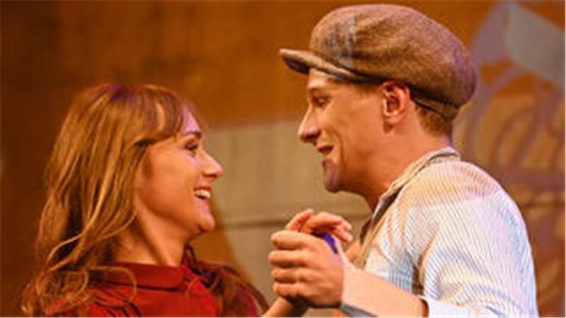 „Der Trafikant“ auf der Halepaghen-Bühne Erste große Liebe: Franz und Anezka.
