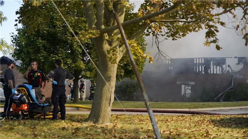 Angreifer hinterlässt Tod und Zerstörung in US-Kirche Ersten Informationen zufolge rammte ein Mann mit seinem Auto das Kirchengebäude, schoss auf Anwesende und legte einen Brand.