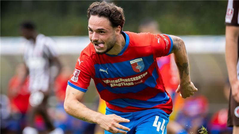 Erstes Pflichtspiel - erstes D/A-Tor: Robin Kölle.