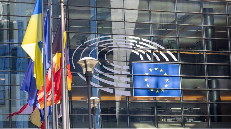 Erstmals dürfen in Deutschland bei Europawahlen auch Minderjährige teilnehmen.