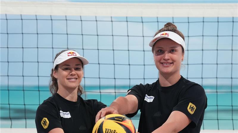 Erstmals im weltweiten Ranking auf Platz eins: Cinja Tillmann (l) und Svenja Müller