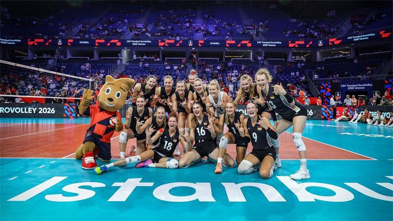 Volleyballerinnen nach Fünf-Satz-Krimi im EM-Viertelfinale Erstmals seit 2019 erreichte Deutschland wieder das Viertelfinale.