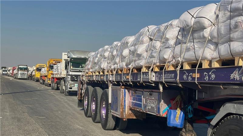 Erstmals seit Monaten lässt Israel humanitäre Hilfe in größerem Stil in den Gazastreifen. 