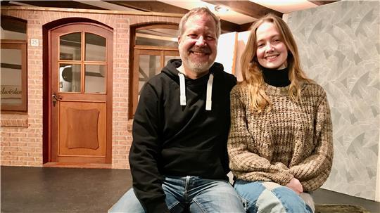 Erstmals spielen Vater und Tochter gemeinsam Theater: Maik Tietje und Tochter Valeska.