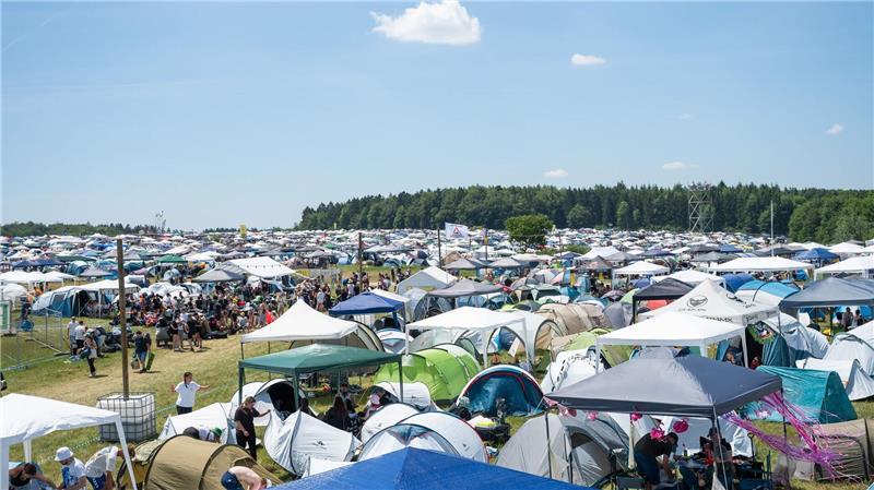 Southside-Festival wegen Unwetters unterbrochen Erwartet werden rund 59.000 Menschen.
