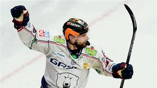 Erzielte zwei Tore für die Eisbären: Zach Boychuk.