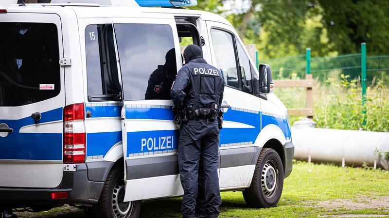 Schlag gegen Menschenhandel: Razzien in sechs Bundesländern Es gab Durchsuchungen in sechs Bundesländern. (Symbolbild)