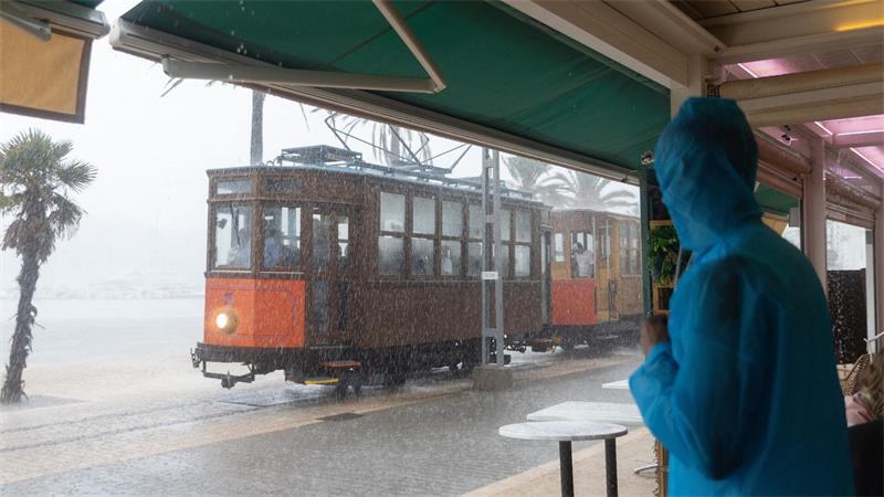 Es gab mehr als 130 wetterbedingte Einsätze.