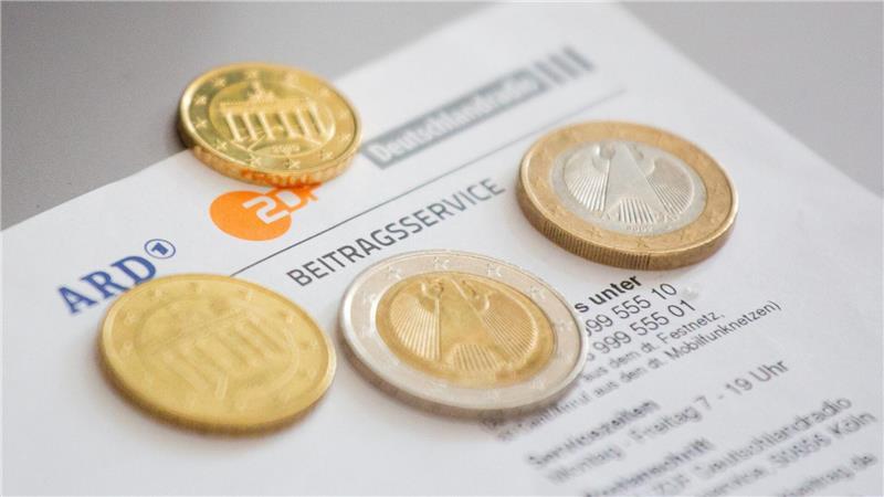 Es gibt Streit um die Höhe des Rundfunkbeitrags