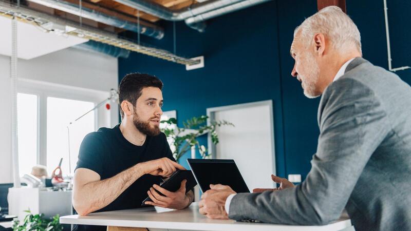 Es gibt auch ohne Gehaltserhöhnung Chancen auf mehr Nettogehalt.