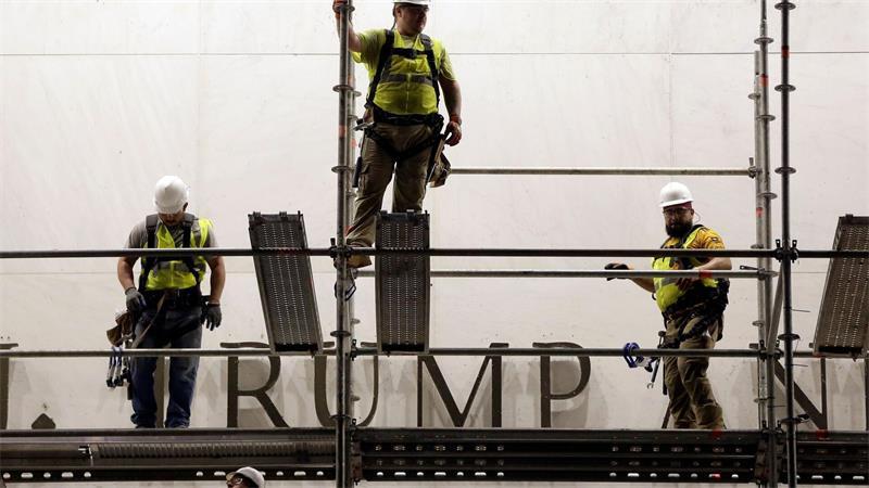 „Lake America“: Warum Trump einen Grenzsee umbenennt Es gibt einen Streit um Trumps Namen am Kennedy Center. (Archivbild)