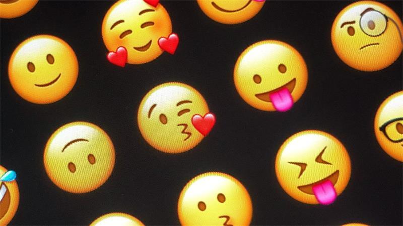 Es gibt schon sehr viele Emojis. Doch es kommen noch immer welche hinzu. (Symbolbild)