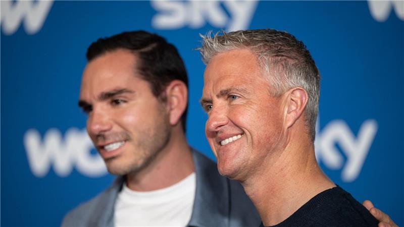Ralf Schumacher und Partner Étienne - Es gab keinen Antrag „Es ist auf der einen Seite etwas sehr Privates, aber auf der anderen Seite auch etwas ganz Normales“, sagte Schumacher bei der Vorstellung der Serie, die Einblick in das Leben mit seinem Partner Étienne Bousquet-Cassagne gibt.