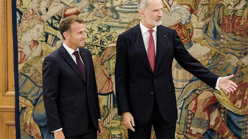 Macron in Spanien von Royals empfangen - Streit um Abkommen Es ist der erste Staatsbesuch eines französischen Präsidenten in Spanien seit 2009.