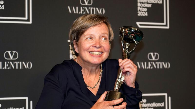 Jenny Erpenbeck gewinnt International Booker Prize Es ist nicht Jenny Erpenbecks erster Preis: Wegen der vielen Auszeichnungen für ihre Romane gilt sie als eine der bedeutendsten deutschsprachigen Schriftstellerinnen.