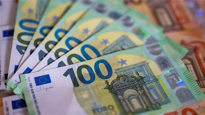 Madsen warnt vor frühzeitigen Verteilungskämpfen Es könnte Milliarden für die Infrastruktur auch im Norden geben.