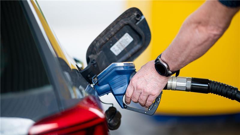 Opec+ dreht den Ölhahn auf Es könnte etwas günstiger werden an der Zapfsäule.