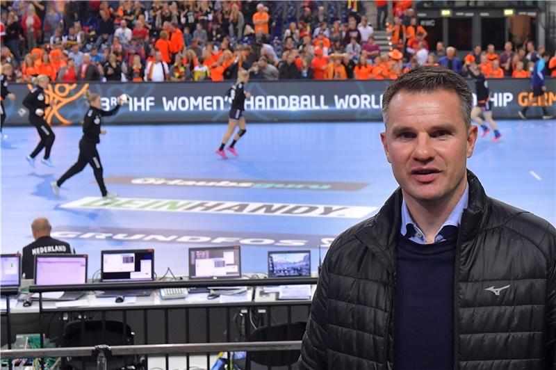 Aus dem Arbeitsalltag eines Spielerberaters "Es macht keinen Sinn, Peter Prior nach einem Gehalt zu fragen, das in Bietigheim oder Dortmund gezahlt wird." Spielerberater René Cloo