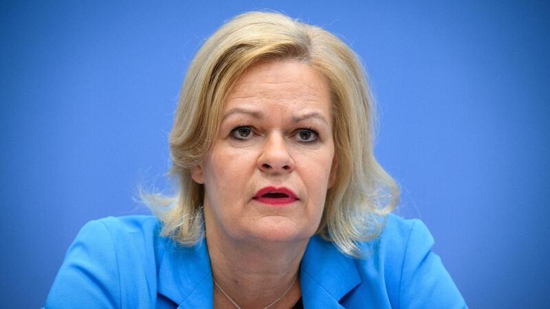 Faeser sieht mehr Gewaltbereitschaft bei Linksradikalen „Es muss jetzt hart gehandelt werden“: Nancy Faeser.